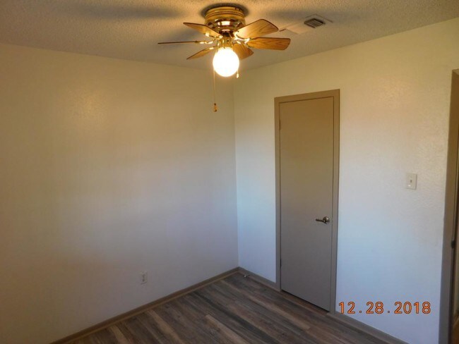 Building Photo - 1010 Jackie Jo Ln