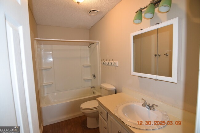 Building Photo - 26 Mallard Pt