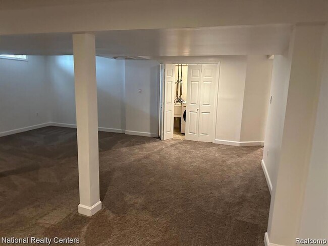 Building Photo - 1792 Bentley Ct