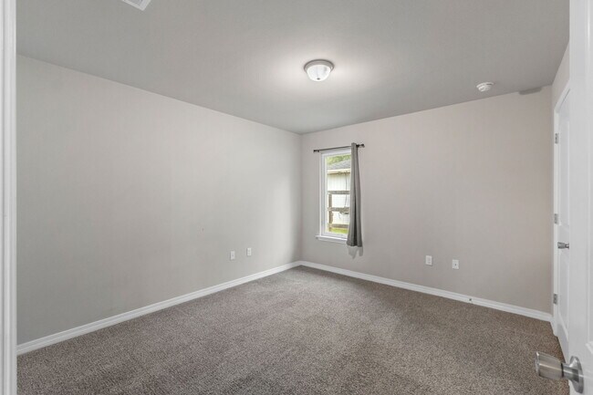 Building Photo - 3210 Electra Dr