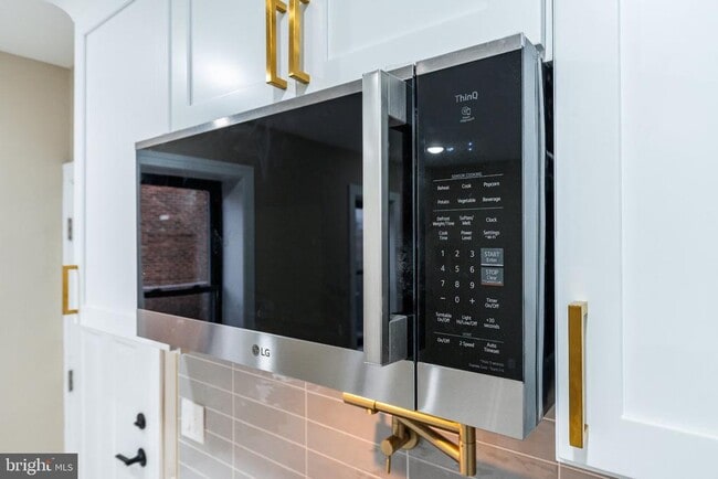 Building Photo - 6634 Musgrave St