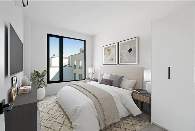 Building Photo - 33-52 Crescent Street