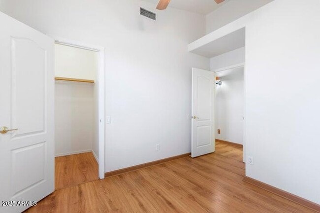 Building Photo - 4655 E Mountain Vista Dr