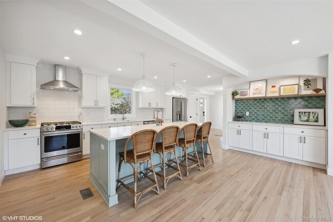 Building Photo - 535 Birch Ln