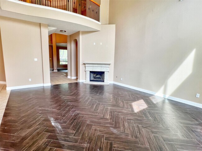 Building Photo - 16807 Coronado Springs Dr