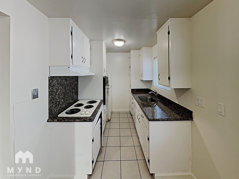 Building Photo - 2376 Sutter Ave