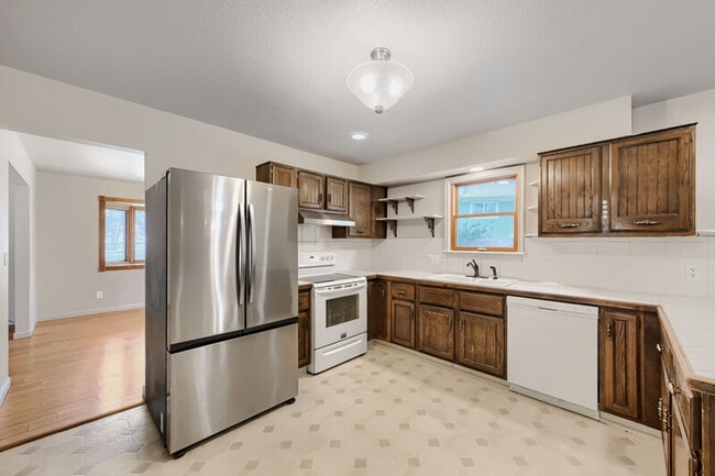 Building Photo - 2821 Serendipity Cir E