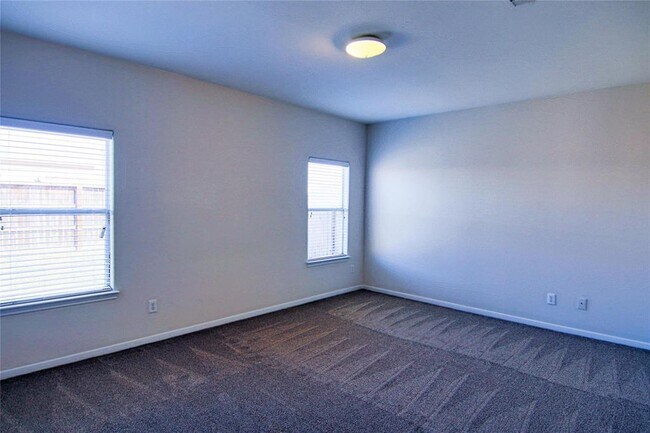 Building Photo - 21622 Amesbury Meadow Ln