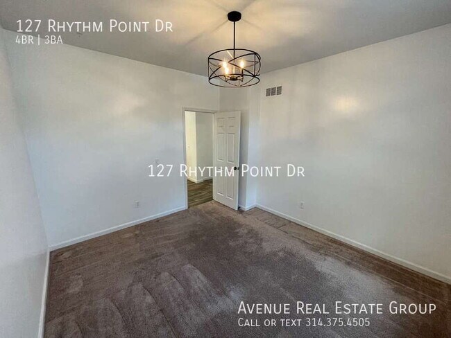 Building Photo - 127 Rhythm Point Dr