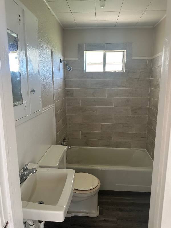 Building Photo - 1226 Oaklawn St