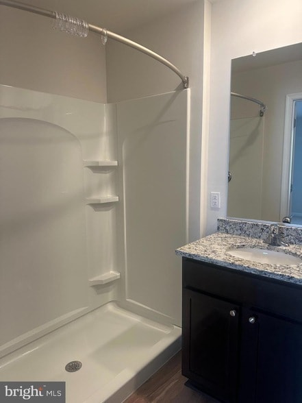 Building Photo - 440 Locust Run Dr