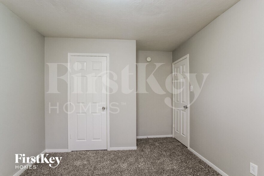 Building Photo - 21106 Wortham Oaks Dr