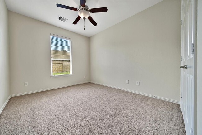 Building Photo - 13742 McKinney Creek Ln