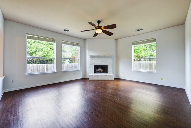 Building Photo - 804 Windsor Hill Dr