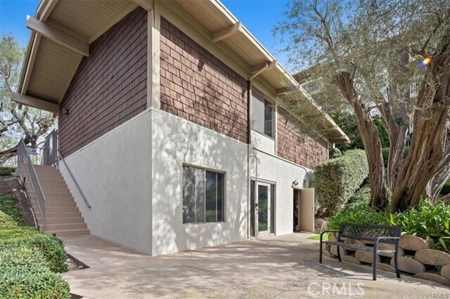 Building Photo - 6542 Ocean Crest Dr