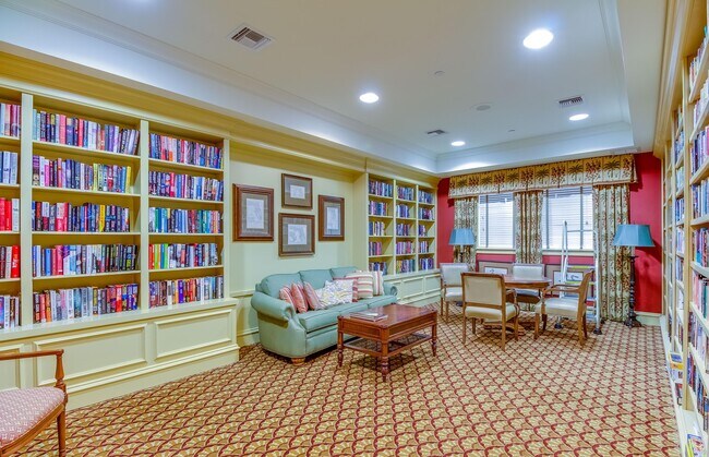 Building Photo - 8060 Kiawah Trce