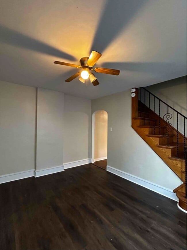 Building Photo - 327-329 Fremont Avenue