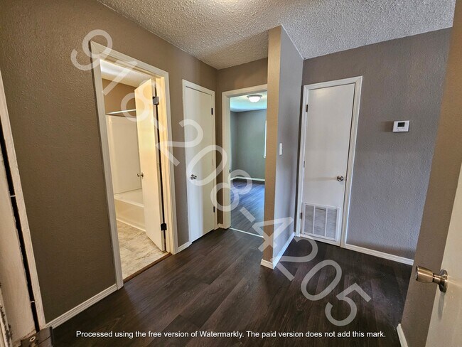 Building Photo - 1601 N Hills Blvd