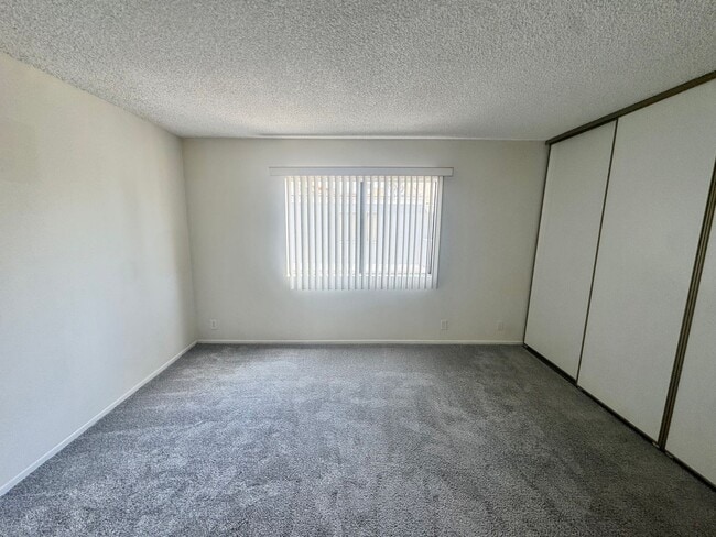 Building Photo - Ralston Village Remodeled Condo