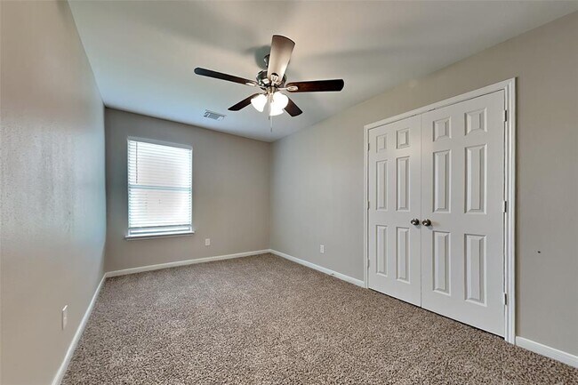 Building Photo - 28903 W Pecos River Ct