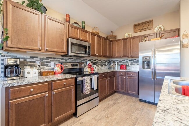 Building Photo - 820 Sunset Ct