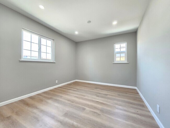 Building Photo - Remodeled Home for Rent – Fresh, Modern, a...