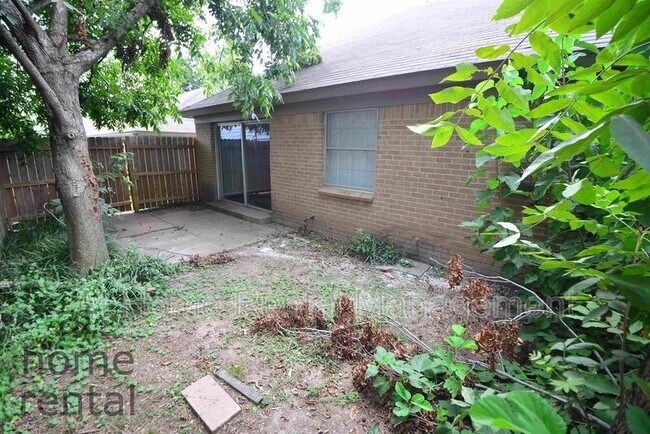 Building Photo - 4713 S Fulton Pl