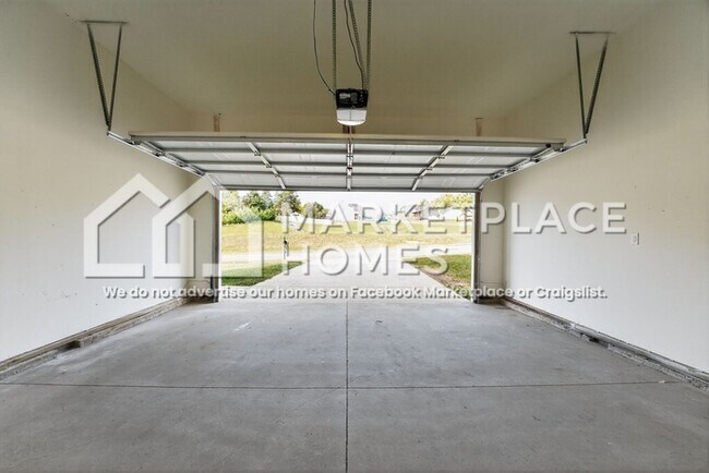 Building Photo - 1675 Pebblestone Ct