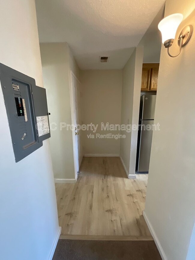 Building Photo - 6254 Joaquin Murieta Ave