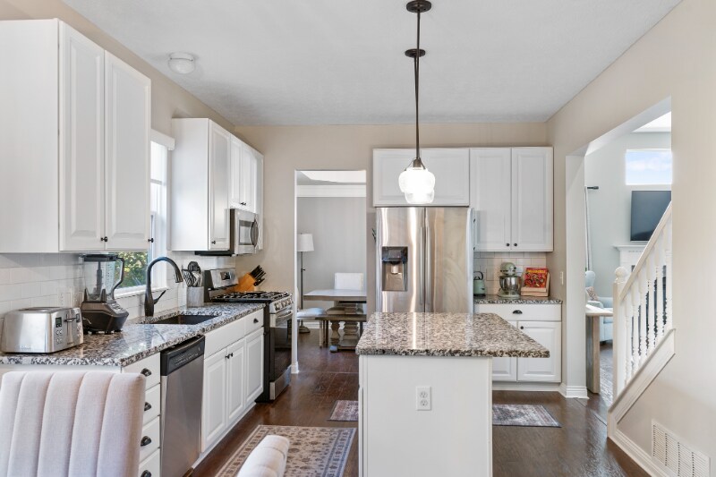 Building Photo - 6125 Ashtead Dr