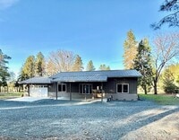 Building Photo - Newer Construction, Spacious and comfortable Rural Home Close to town