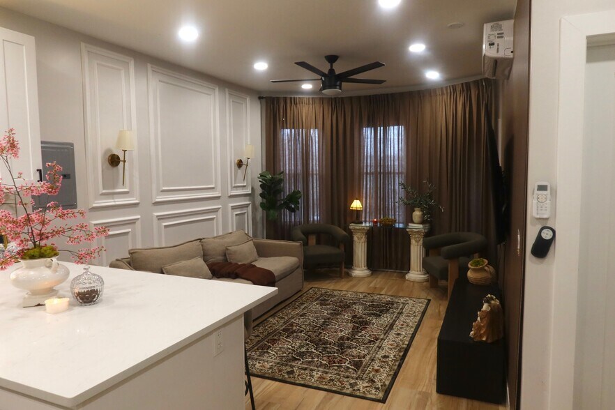 Building Photo - 116 Van Riper Ave