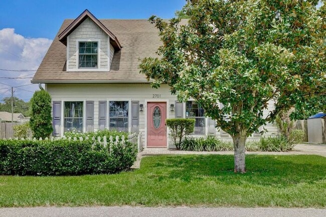 Primary Photo - Lovely 3/2.5 Spacious Home with a Large Backyard in an Unbeatable Location near Downtown Orlando!