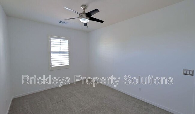 Building Photo - 2632 S Tobin