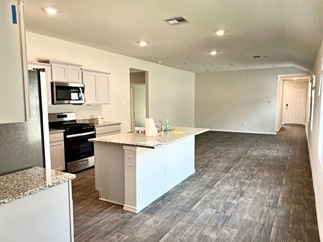 Building Photo - 267 Sickle Lp