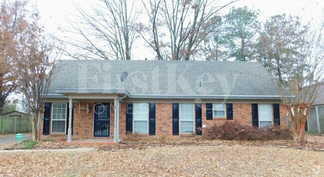 Building Photo - 2493 Tarbet Dr