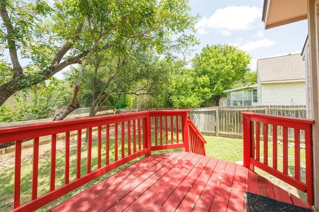 Building Photo - 16702 Shipshaw River Dr