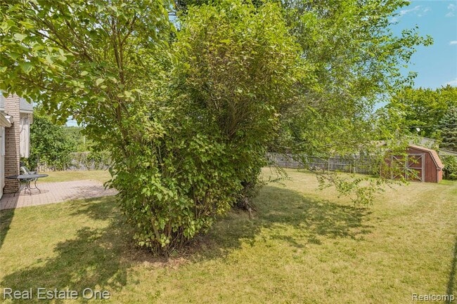 Building Photo - 348 Decca Dr