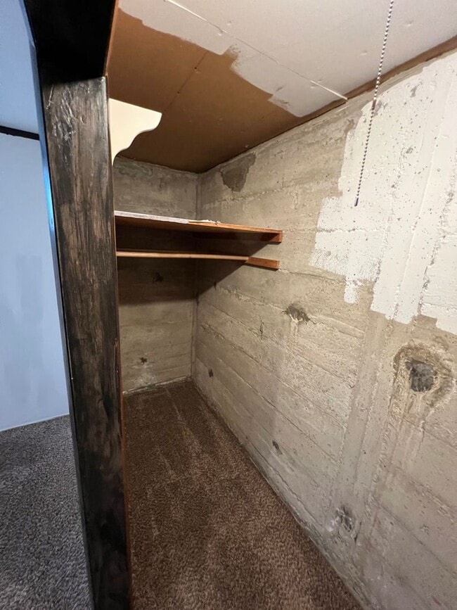 Building Photo - 3 Bed 2 Bath House