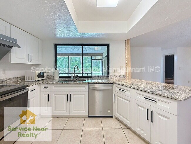 Building Photo - 3402 Country Woods Ct
