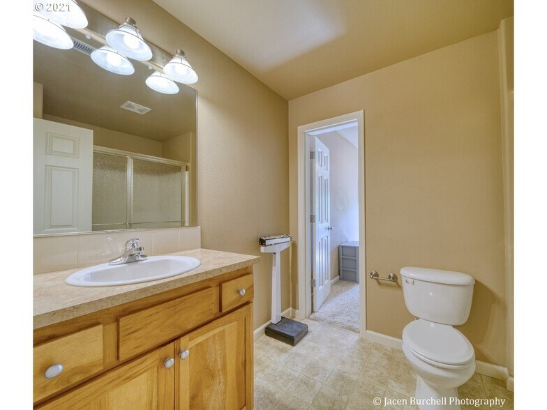 Building Photo - 111 Coho Ter