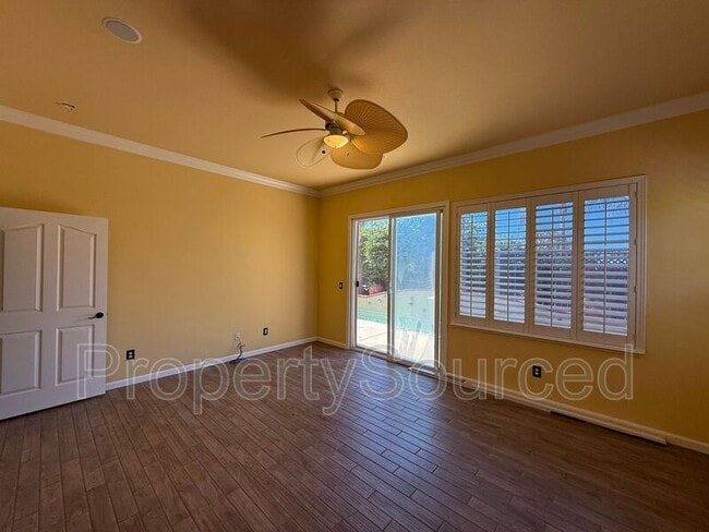 Building Photo - 523 Ruess Rd