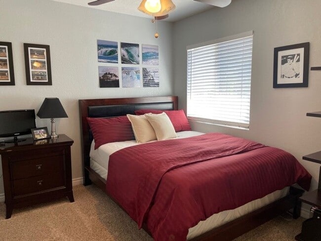 Building Photo - Poway: 4bd/2ba+ Attchd Gar - Single Level