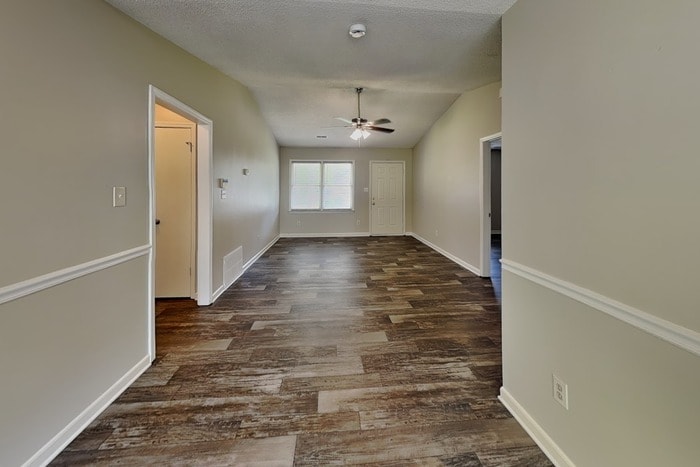 Building Photo - 2215 Medlin Ct