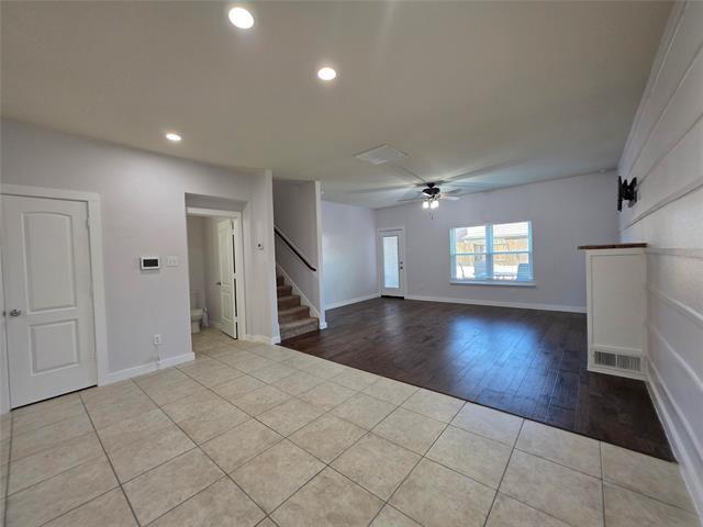 Building Photo - 149 Ryan St