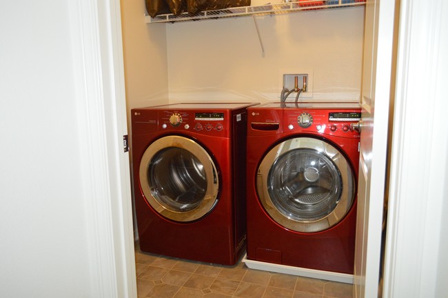 Building Photo - 5565 Ocean