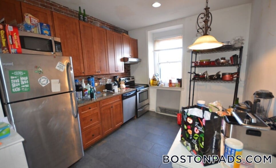 Building Photo - 486 Massachusetts Ave