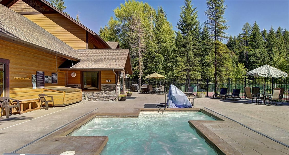 Aquatics Facility hot pool, picnic area, grill, tennis - 3000 Big Mountain Rd