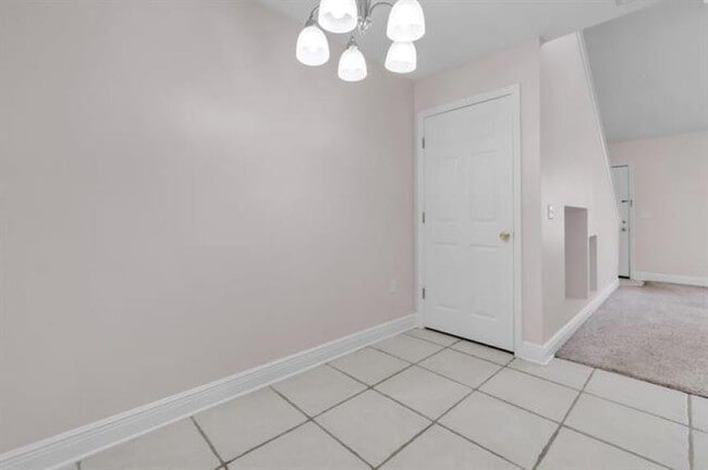 Building Photo - 3397 Sawtooth Dr