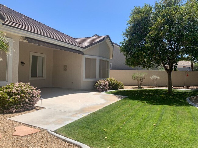 Building Photo - Gated Meticulous Summerlin Home